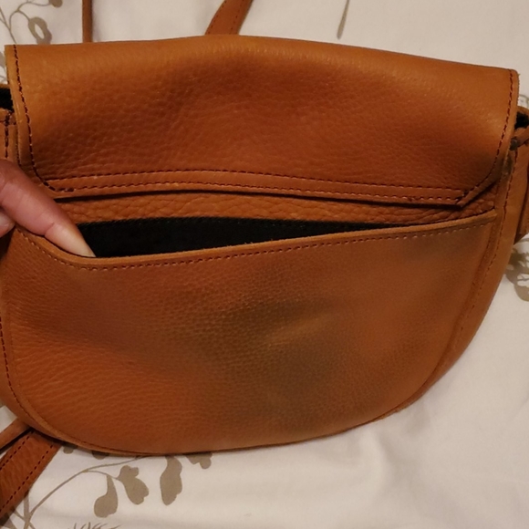 Duluth Trading Co Saddle Bag Crossbody - Picture 6 of 8